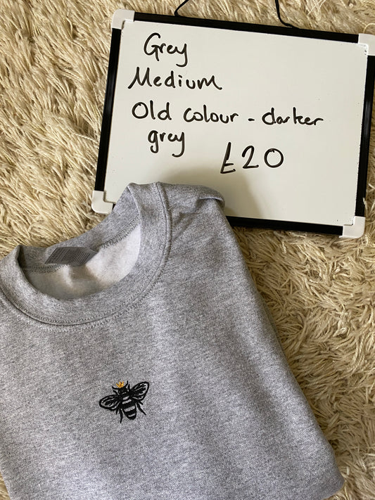 Bee Sweatshirt Medium