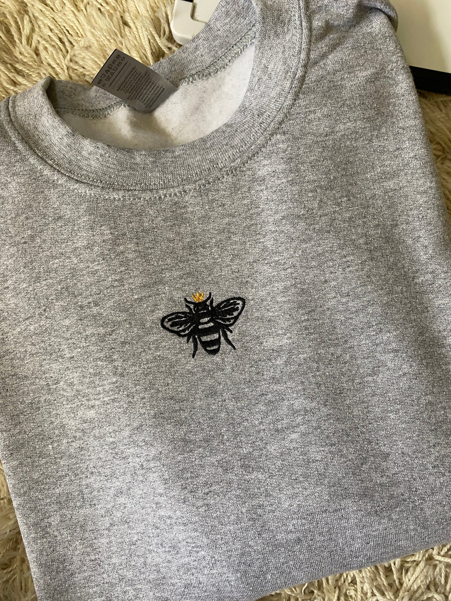 Bee Sweatshirt Medium