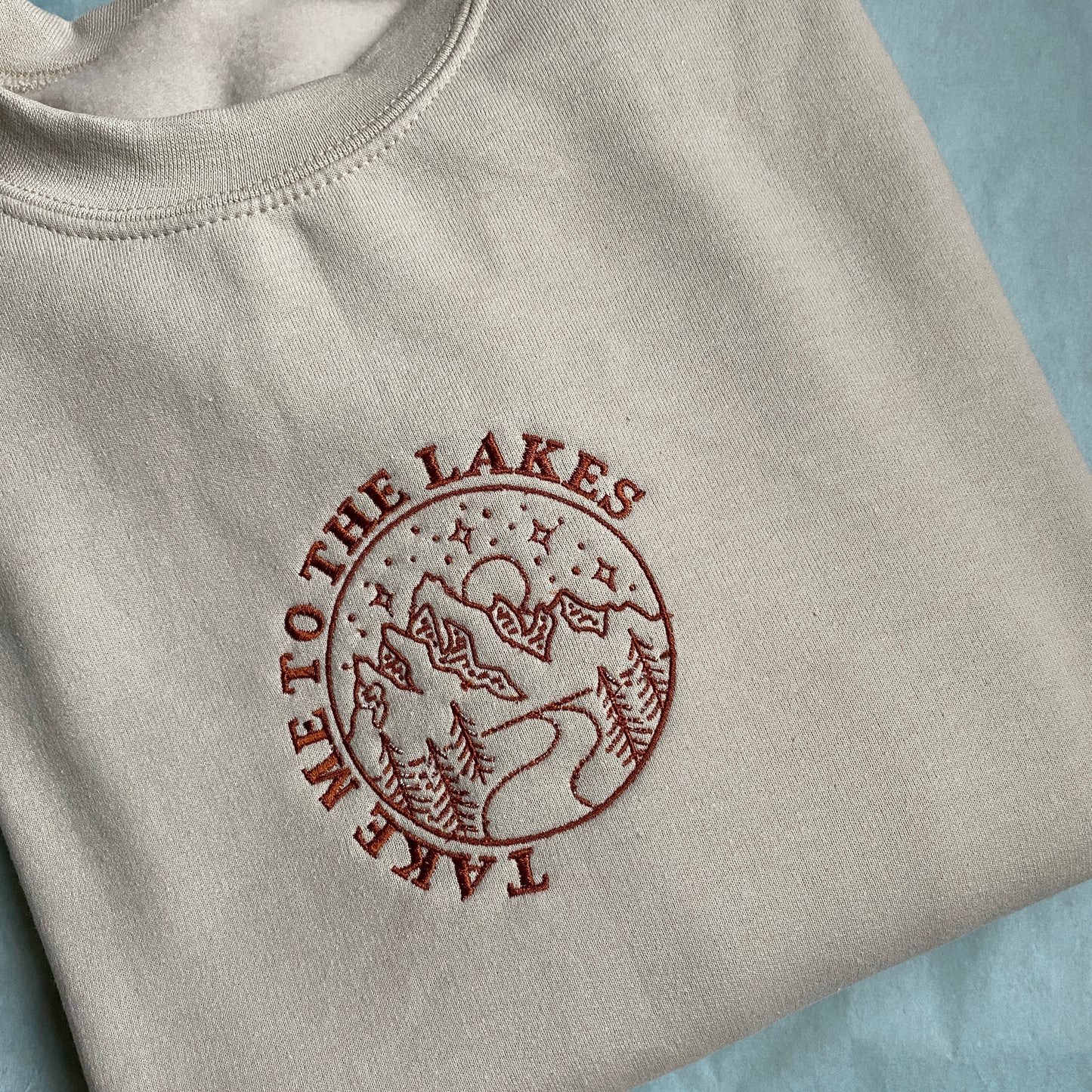 Take me to the lakes Embroidered Sweatshirt