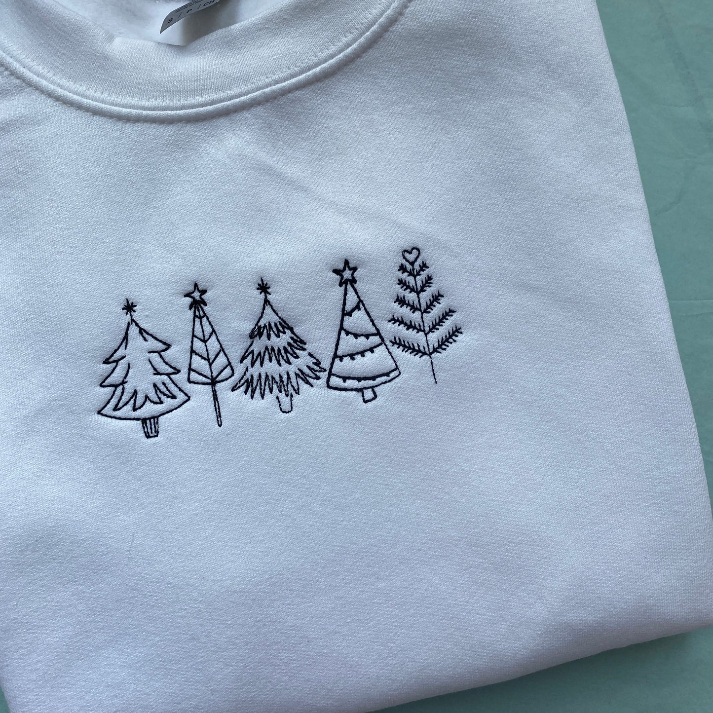 Christmas Tree Design Embroidered Sweatshirt